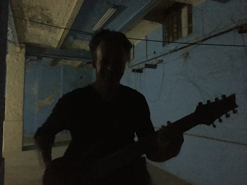 2019Performance KUNST-FLUT portraet